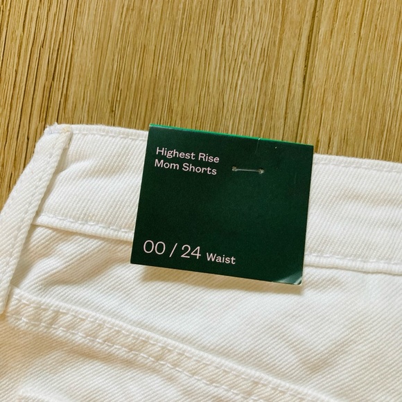 NWT Wild Fable Highest Rise White Denim Mom Shorts - Picture 6 of 8